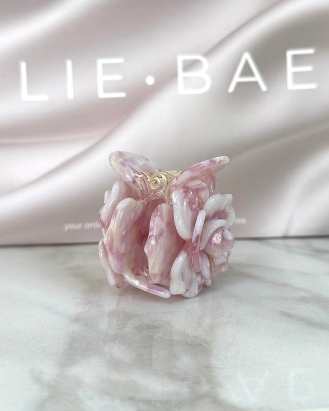 Elle Acetate Claw
