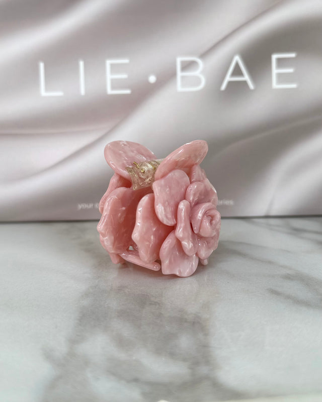 Elle Acetate Claw