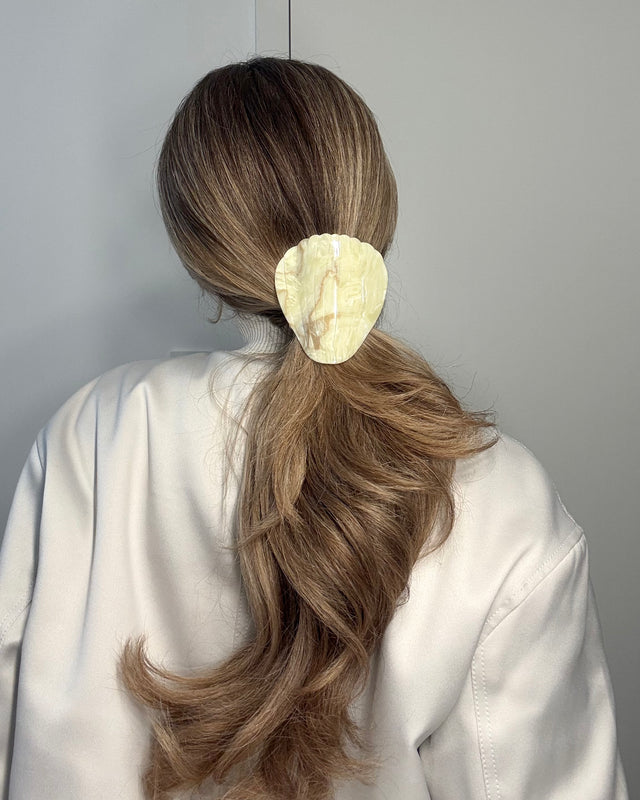 Luma Flat Acetate Claw