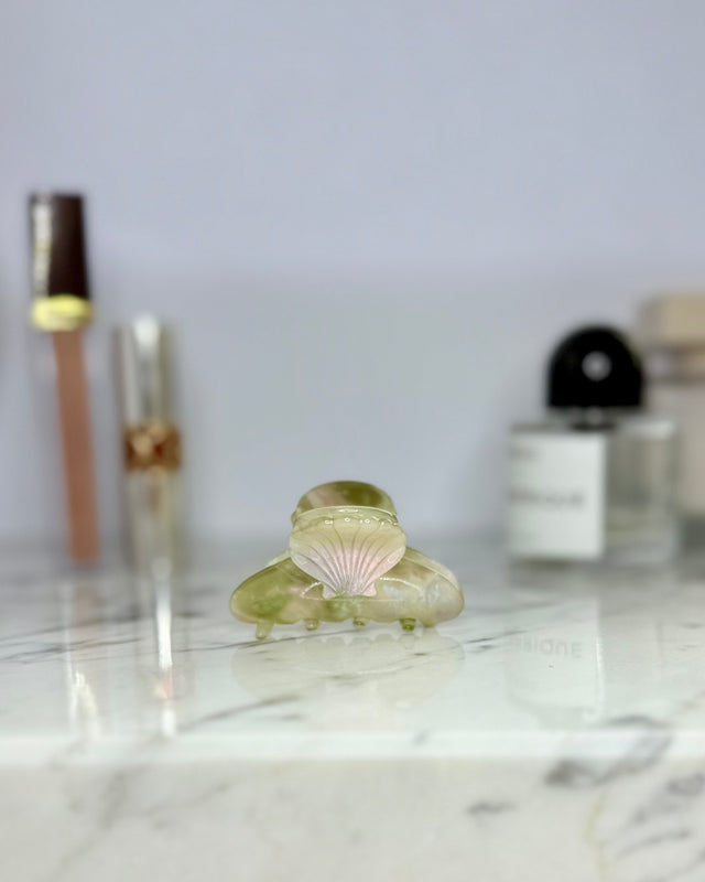 Mira Mini Acetate Claw